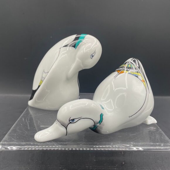 Pair of Art Deco Pattern Ceramic Duck Figurines Laying and Standing Porcelain - Picture 1 of 10